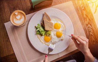 How Many Eggs Can One Eat Per Week? A Review By Nutrition Professionals